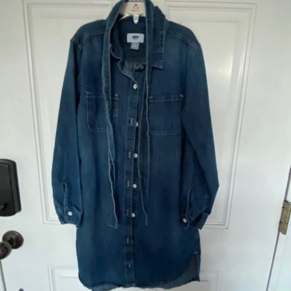 girl’s denim dress